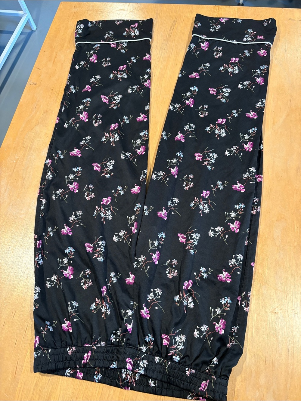 Gapbody ~ Jet Black Floral Pajama Pants Purple blue white Accents